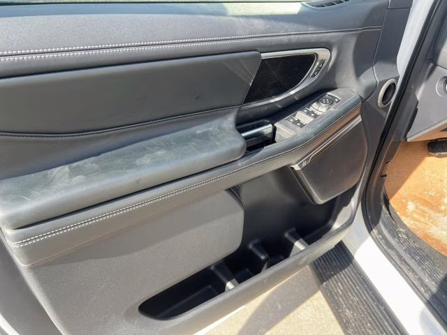 2026 White Ford Expedition Platinum 4X4 SUV