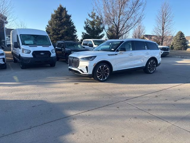 2026 Pristine White Metallic Tri-Coat Lincoln Aviator Reserve AWD SUV