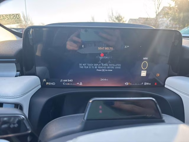 2026 Pristine White Metallic Tri-Coat Lincoln Aviator Reserve AWD SUV