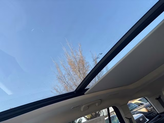 2026 Pristine White Metallic Tri-Coat Lincoln Aviator Reserve AWD SUV