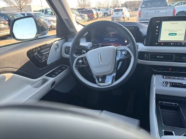 2026 Pristine White Metallic Tri-Coat Lincoln Aviator Reserve AWD SUV