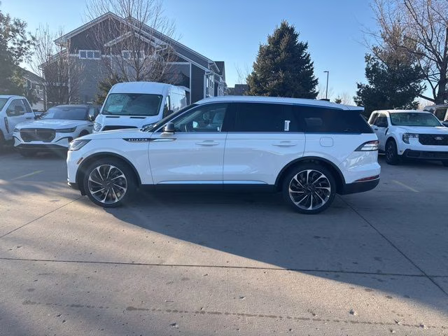 2026 Pristine White Metallic Tri-Coat Lincoln Aviator Reserve AWD SUV
