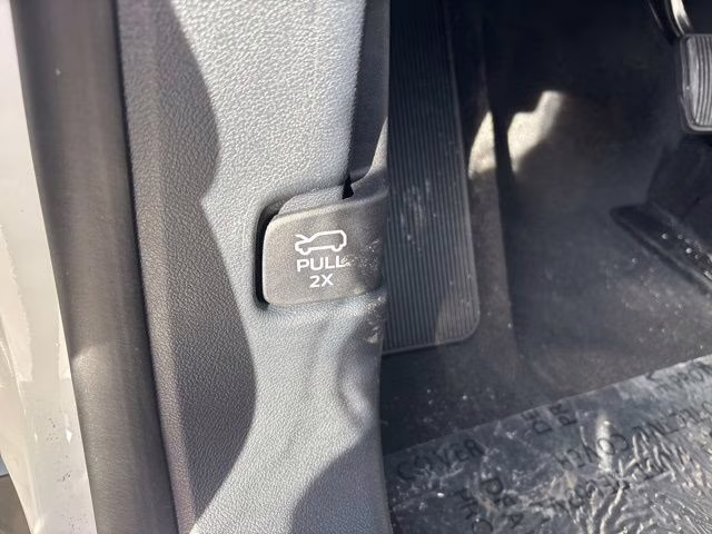 2026 Pristine White Metallic Tri-Coat Lincoln Aviator Reserve AWD SUV