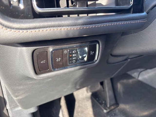 2026 Pristine White Metallic Tri-Coat Lincoln Aviator Reserve AWD SUV