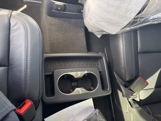 2026 Pristine White Metallic Tri-Coat Lincoln Aviator Reserve AWD SUV