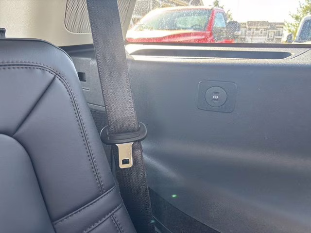 2026 Pristine White Metallic Tri-Coat Lincoln Aviator Reserve AWD SUV