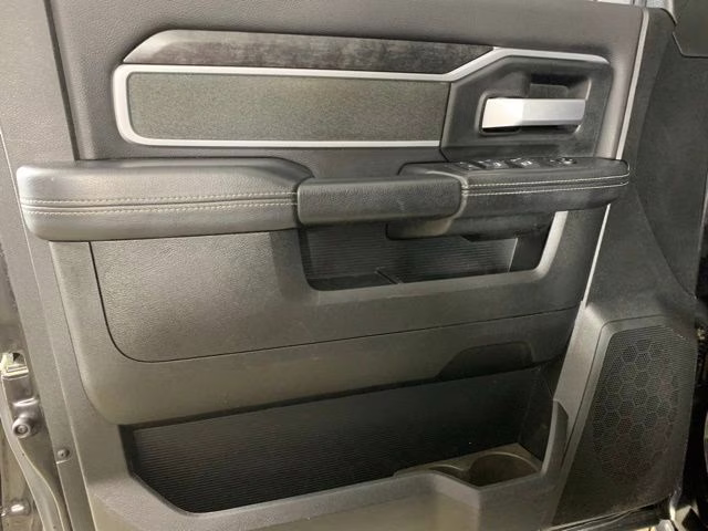 2021 Diamond Black Crystal Pearlcoat Ram 3500 Big Horn 4X4 Truck