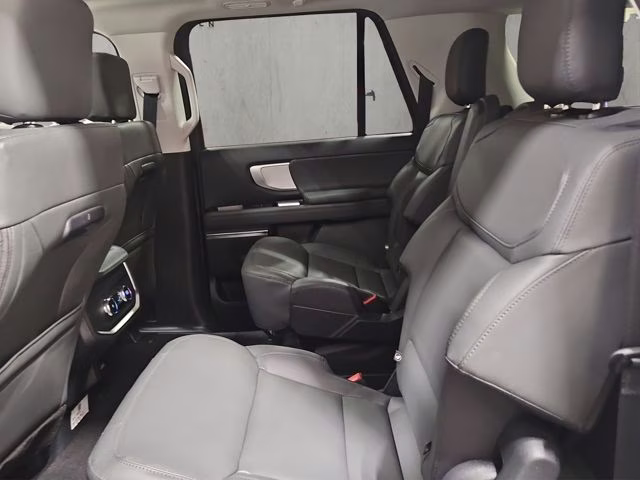 2026 Agate Black Metallic Ford Expedition Active 4X4 SUV