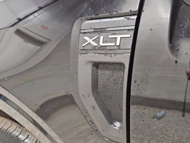 2026 Shadow Black Ford Maverick XLT AWD Truck