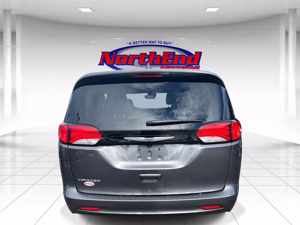 2023 Granite Crystal Metallic Clearcoat Chrysler Voyager LX FWD Van