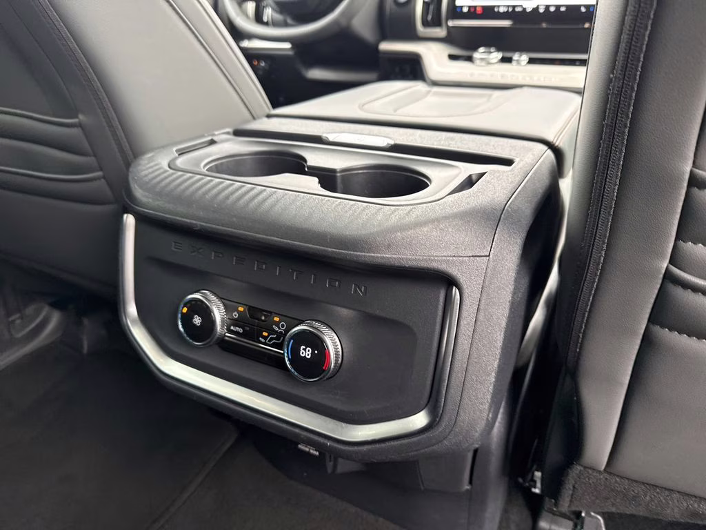 2025 Agate Black Metallic Ford Expedition Max Active 4X4 SUV