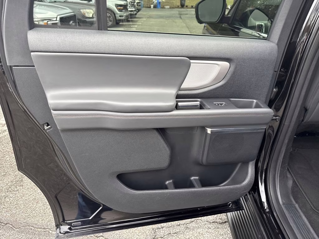 2025 Agate Black Metallic Ford Expedition Max Active 4X4 SUV