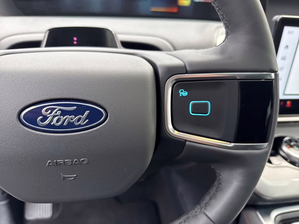 2025 Agate Black Metallic Ford Expedition Max Active 4X4 SUV