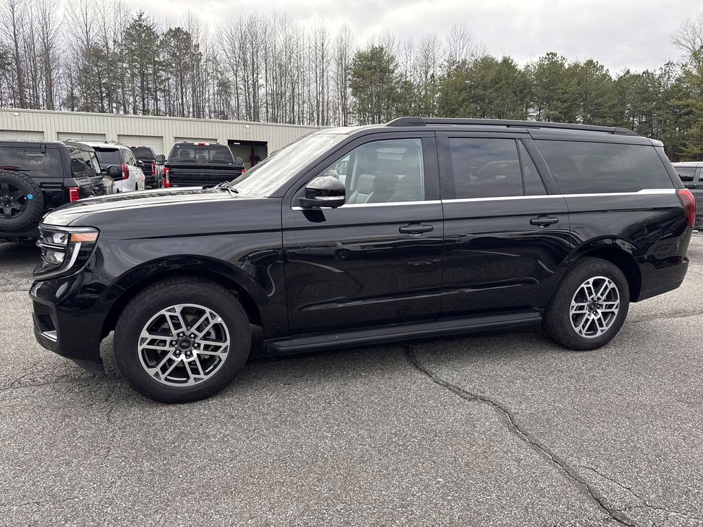 2025 Agate Black Metallic Ford Expedition Max Active 4X4 SUV