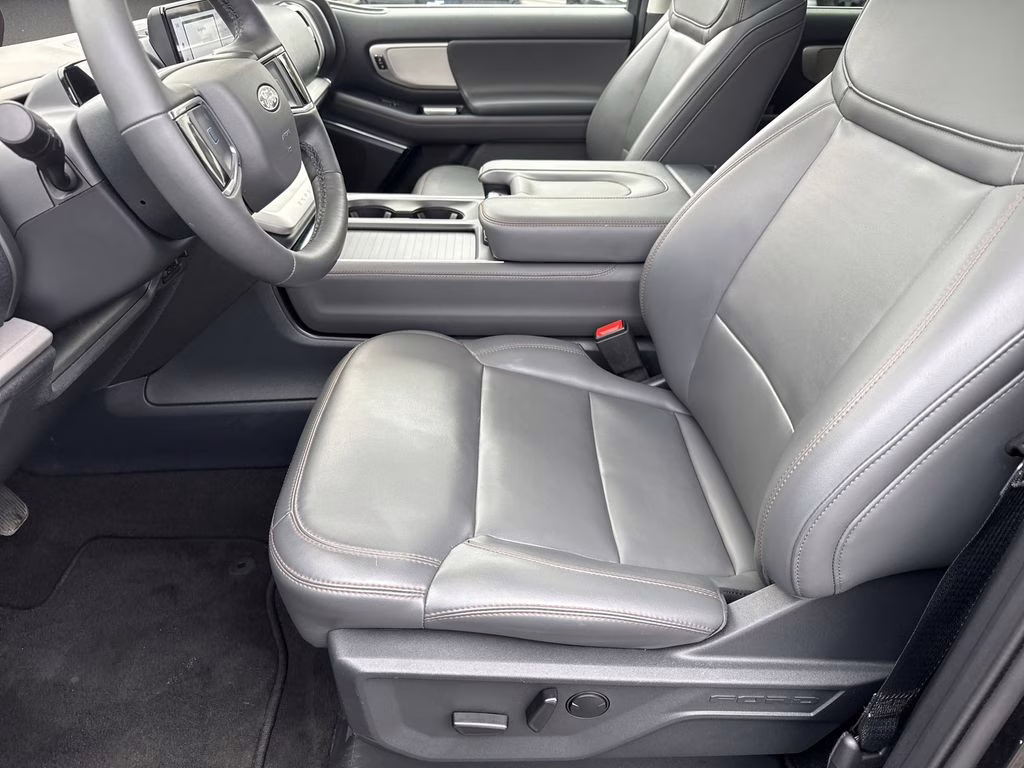 2025 Agate Black Metallic Ford Expedition Max Active 4X4 SUV