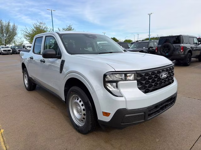2026 Space White Metallic Ford Maverick XL FWD Truck