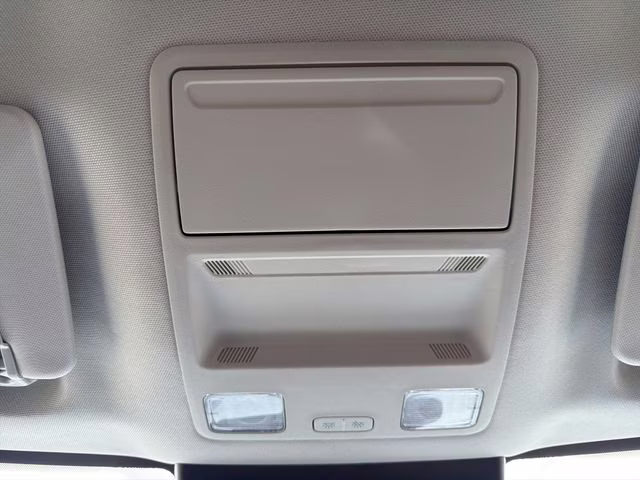 2026 Space White Metallic Ford Maverick XL FWD Truck