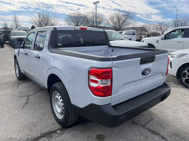 2026 Space White Metallic Ford Maverick XL FWD Truck