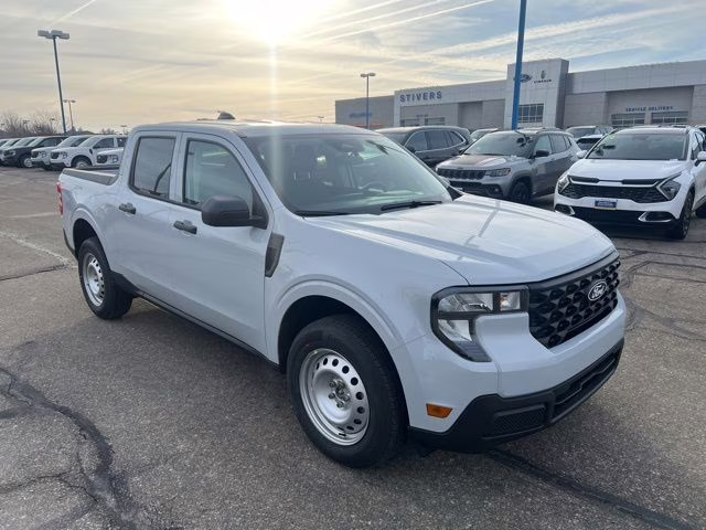2026 Space White Metallic Ford Maverick XL FWD Truck
