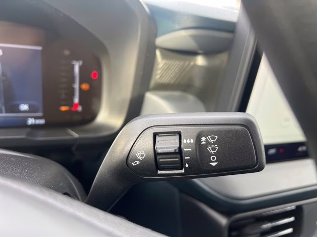 2026 Space White Metallic Ford Maverick XL FWD Truck