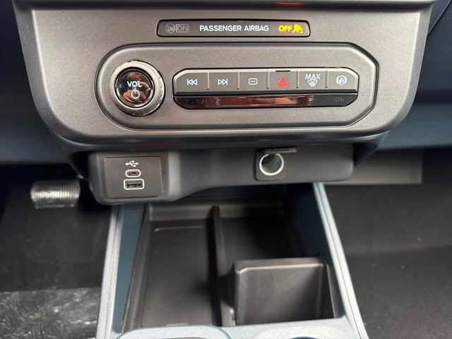 2026 Space White Metallic Ford Maverick XL FWD Truck