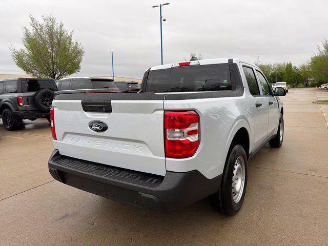 2026 Space White Metallic Ford Maverick XL FWD Truck
