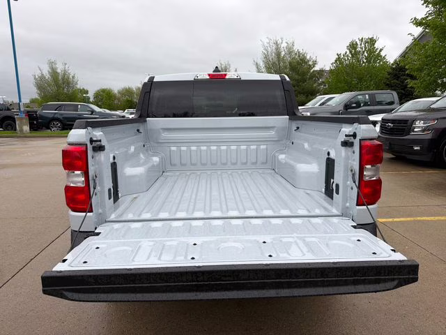 2026 Space White Metallic Ford Maverick XL FWD Truck