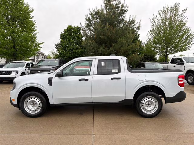 2026 Space White Metallic Ford Maverick XL FWD Truck