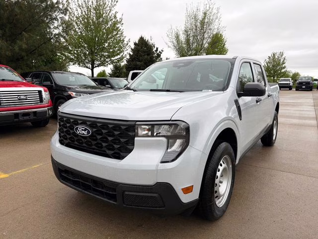 2026 Space White Metallic Ford Maverick XL FWD Truck