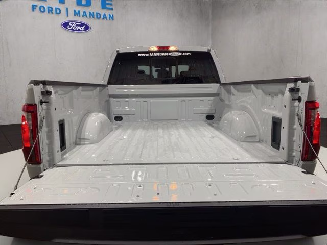 2026 Avalanche Ford F-150 XLT Black Appearance 4X4 Truck