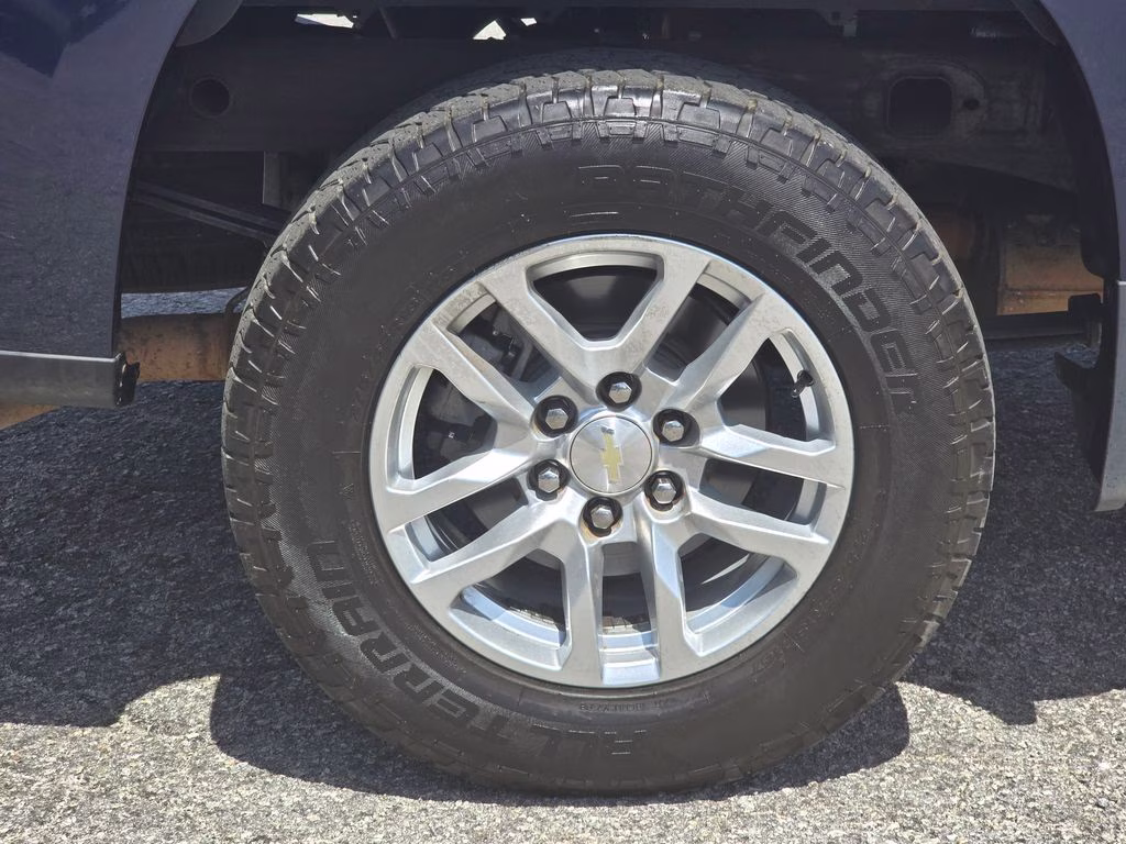 2020 Northsky Blue Metallic Chevrolet Silverado 1500 LT 4X4 Truck