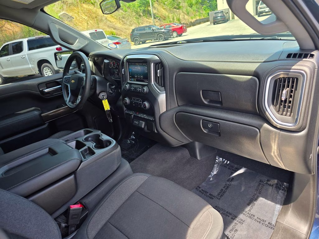 2020 Northsky Blue Metallic Chevrolet Silverado 1500 LT 4X4 Truck