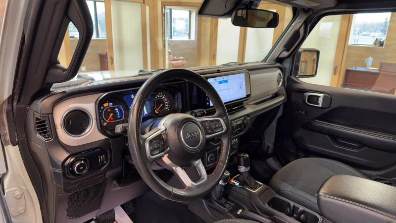 2024 Jeep Wrangler 4 Door Sahara Sport Utility 4D 4X4