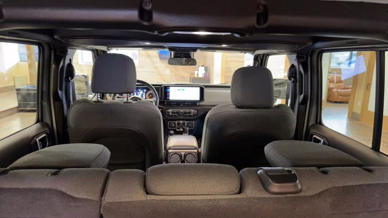 2024 Jeep Wrangler 4 Door Sahara Sport Utility 4D 4X4