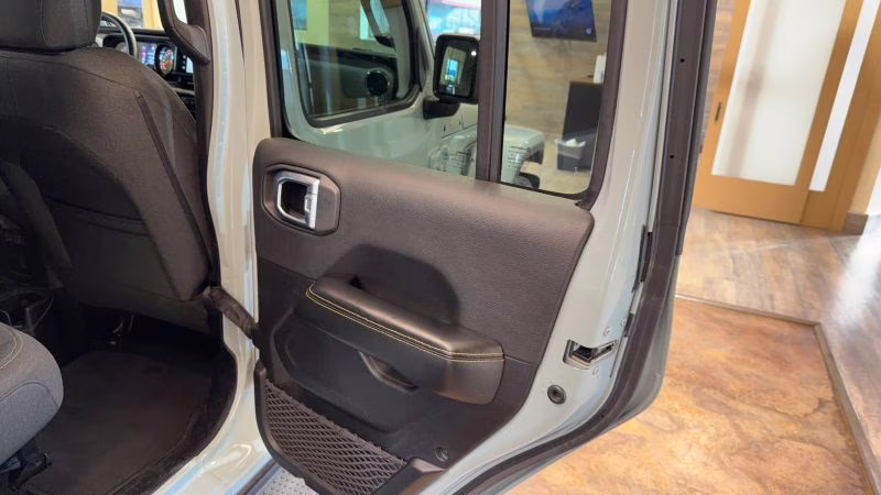 2024 Jeep Wrangler 4 Door Sahara Sport Utility 4D 4X4