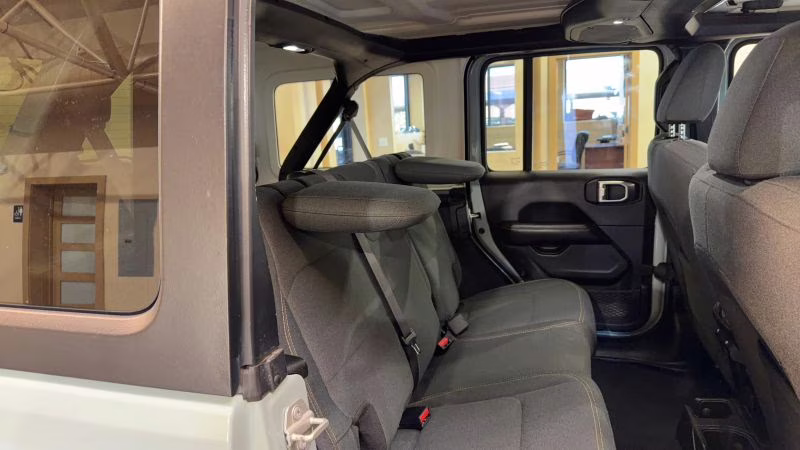 2024 Jeep Wrangler 4 Door Sahara Sport Utility 4D 4X4