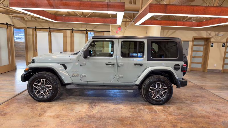 2024 Jeep Wrangler 4 Door Sahara Sport Utility 4D 4X4