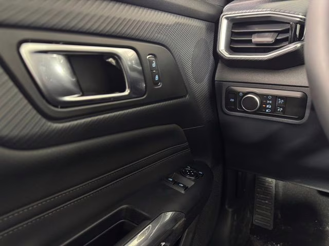 2026 Oxford White Ford Mustang EcoBoost Premium RWD Coupe