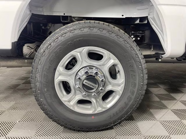 2026 Oxford White Ford Super Duty F-250 SRW XLT 4X4 Truck