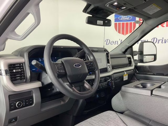 2026 Oxford White Ford Super Duty F-250 SRW XLT 4X4 Truck