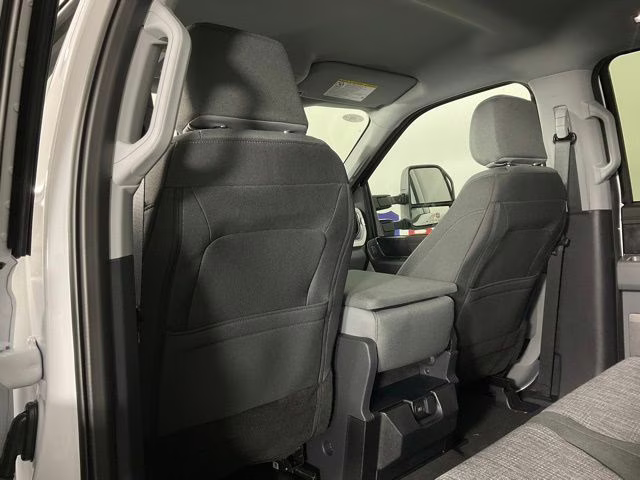 2026 Oxford White Ford Super Duty F-250 SRW XLT 4X4 Truck