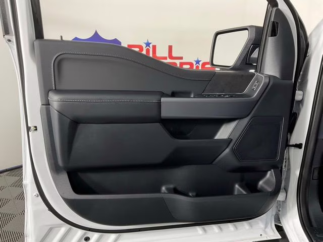 2026 Oxford White Ford F-150 XLT 4X4 Truck