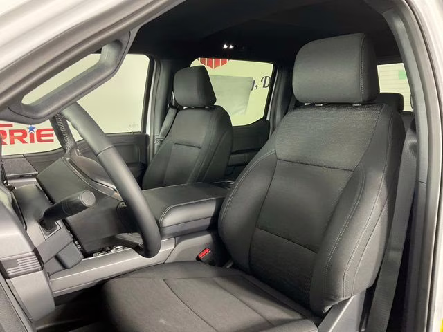 2026 Oxford White Ford F-150 XLT 4X4 Truck