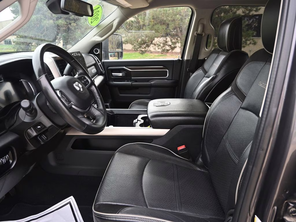 2024 Granite Crystal Metallic Clearcoat Ram 3500 Laramie 4X4 Truck