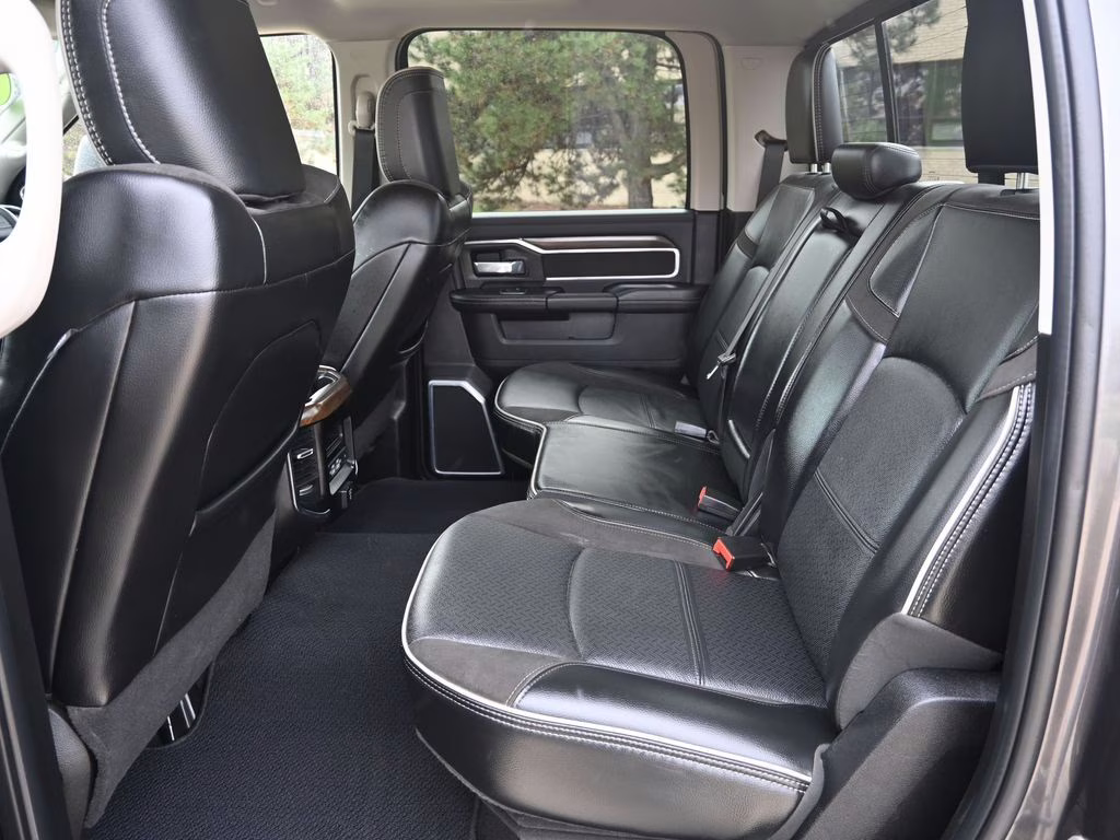 2024 Granite Crystal Metallic Clearcoat Ram 3500 Laramie 4X4 Truck