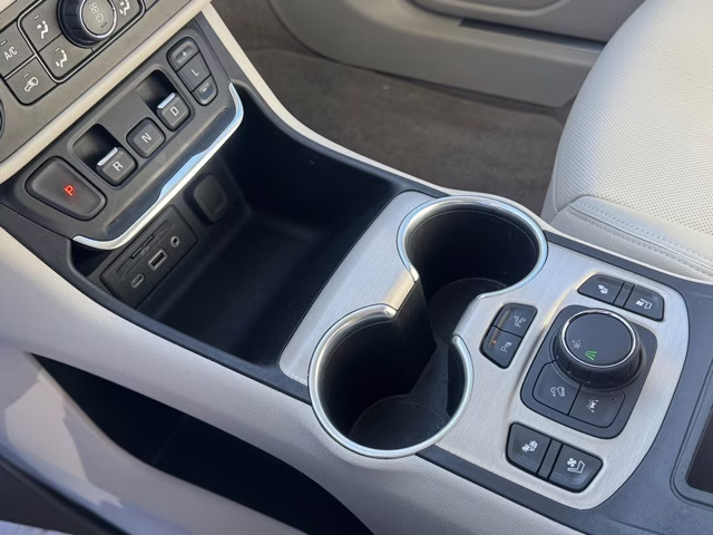 2020 White Frost Tricoat GMC Terrain Denali FWD SUV