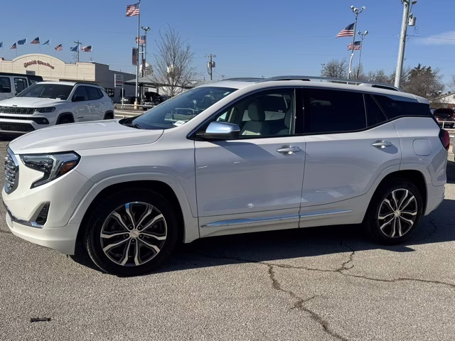 2020 White Frost Tricoat GMC Terrain Denali FWD SUV