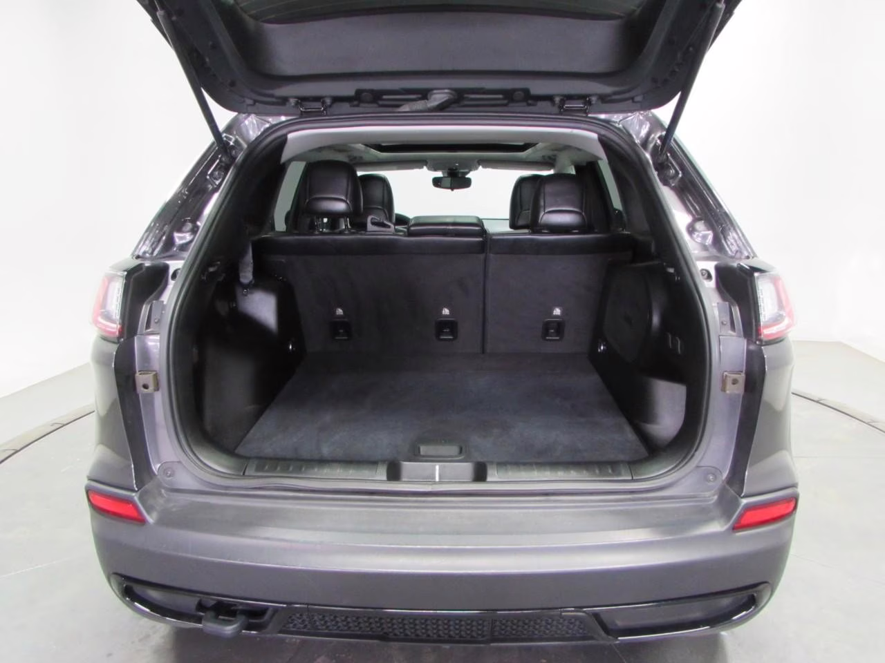 2022 Sting-Gray Clearcoat Jeep Cherokee X 4X4 SUV