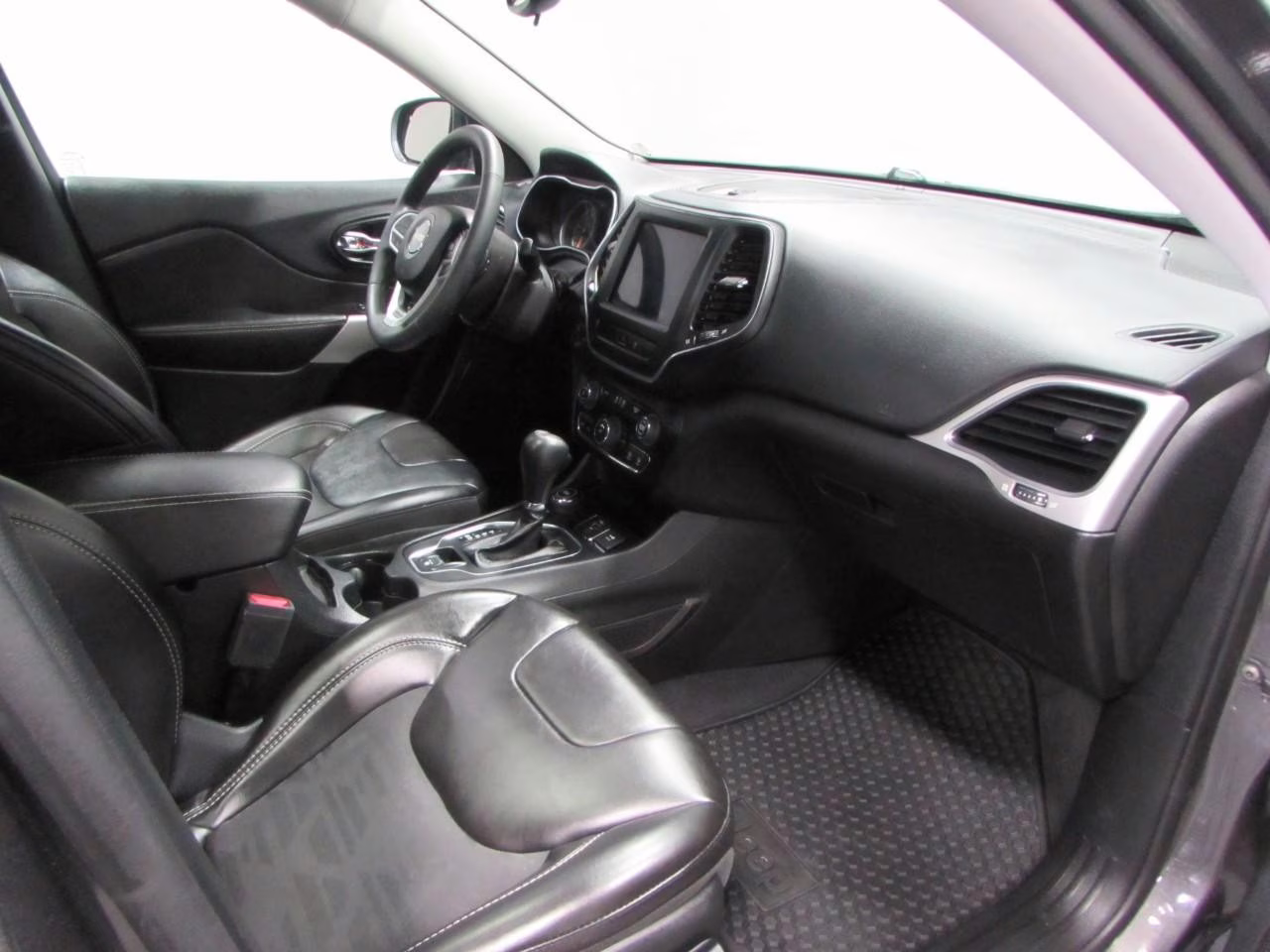 2022 Sting-Gray Clearcoat Jeep Cherokee X 4X4 SUV