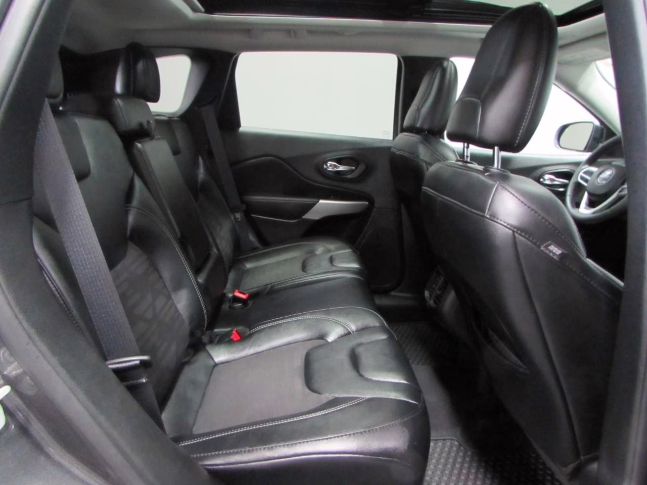 2022 Sting-Gray Clearcoat Jeep Cherokee X 4X4 SUV